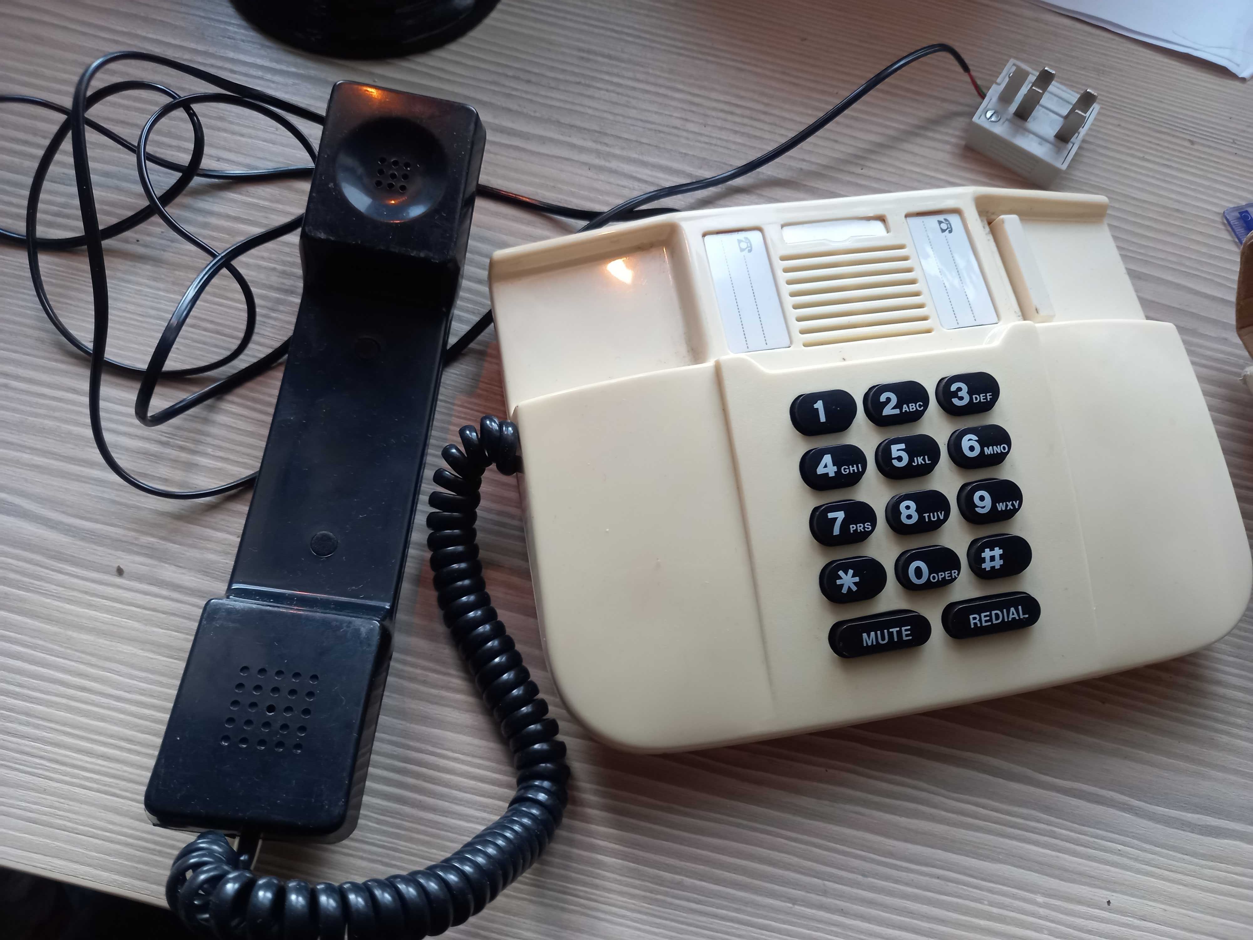 telefon przewodowy prl