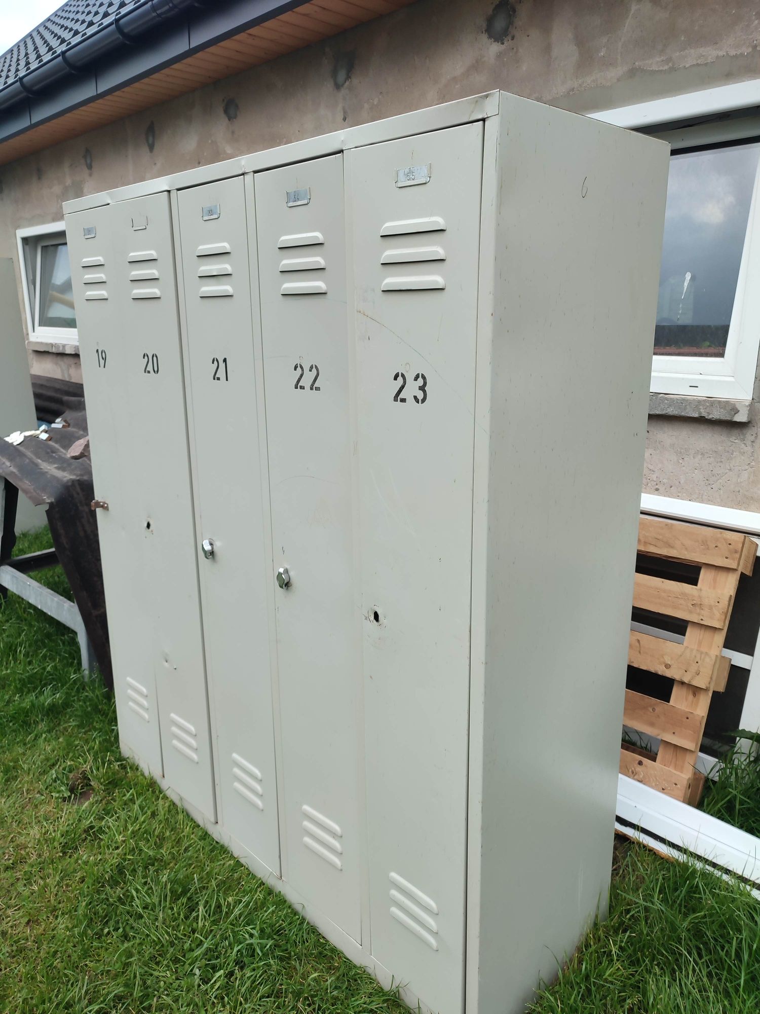 Szafa metalowa BHP 5 drzwiowa