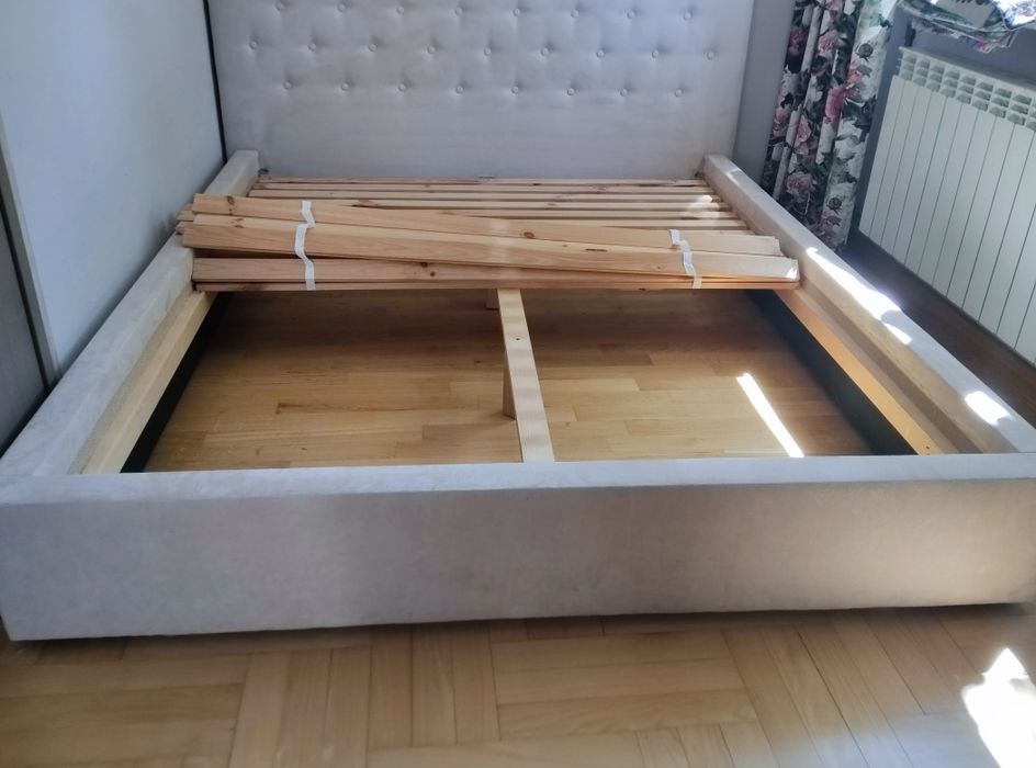 Łozko tapicerowane 160*200 -600,00zl
