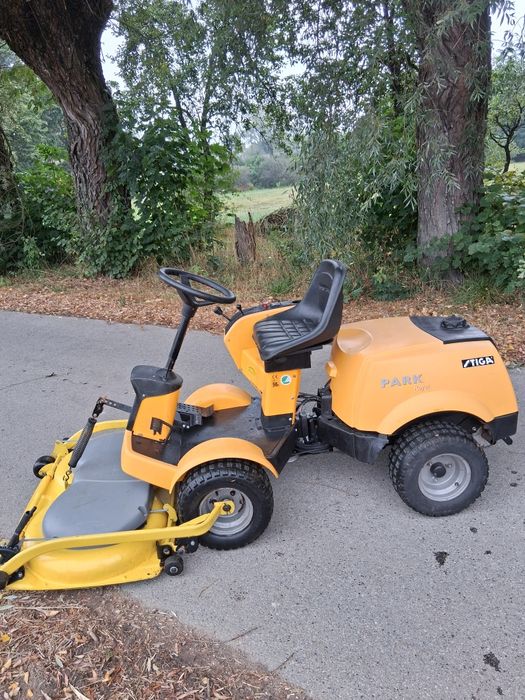 Traktorek kosiarka Stiga park Royal boxer v2