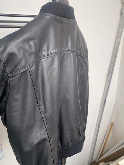 Шкіряна легка куртка