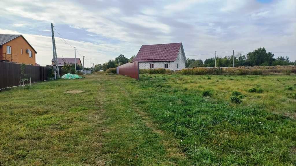 Дударків, ділянка 19 соток з великим фасадом та комунікаціями