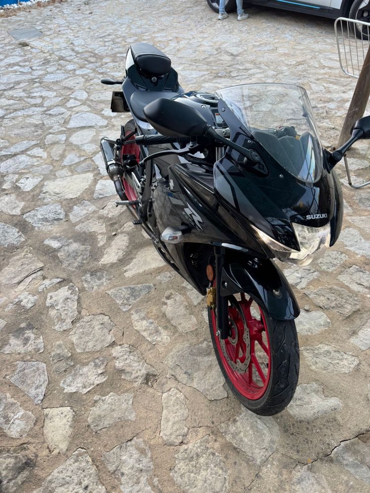 Mota Suzuki GSX-R 125
