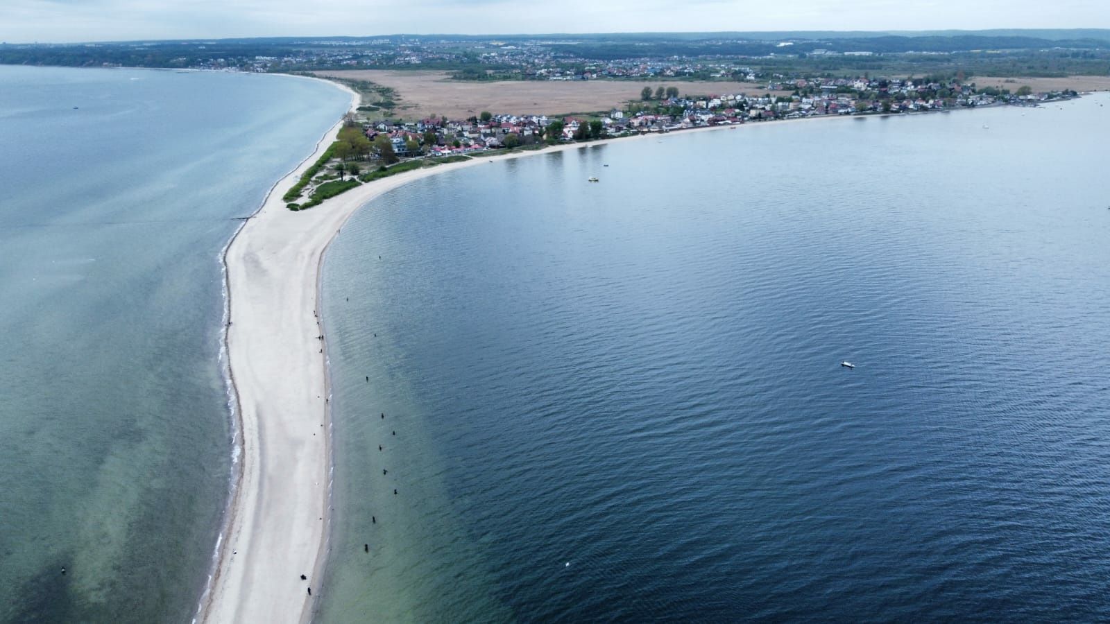 Domek nad morzem, 100 m do plaży, jacuzzi. Rewa koło Gdyni