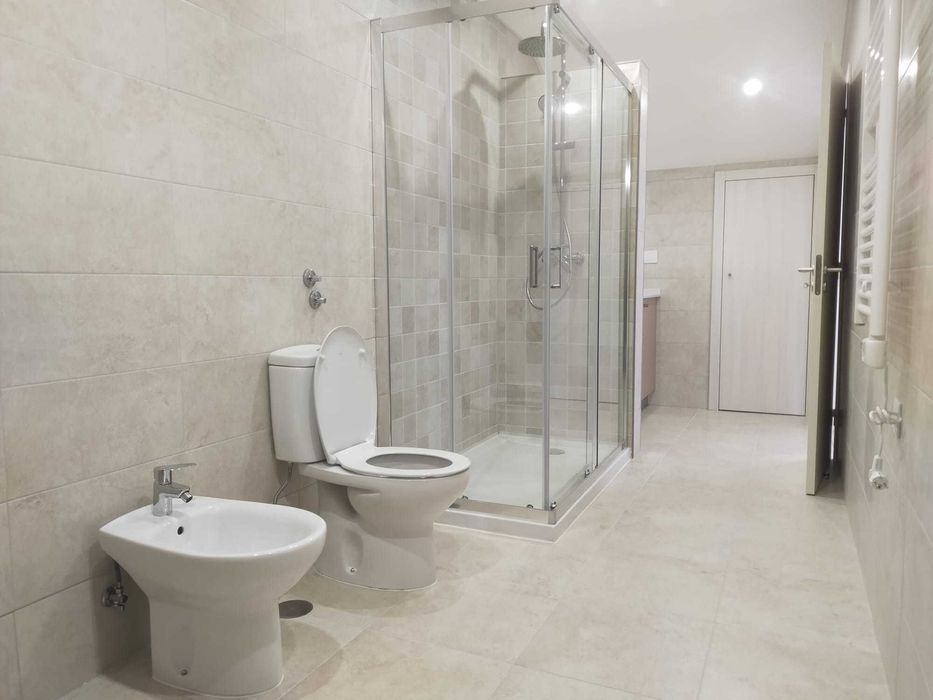 Moradia T2+1 com Logradouro no centro de São João da Talha