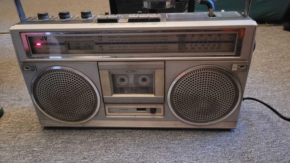 Zabytkowy boombox jvc rc-555 kl lata 80 stereo, działający