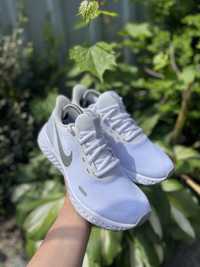 Жіночі кросівки Nike Nike Revolution 5 розмір 36,5
