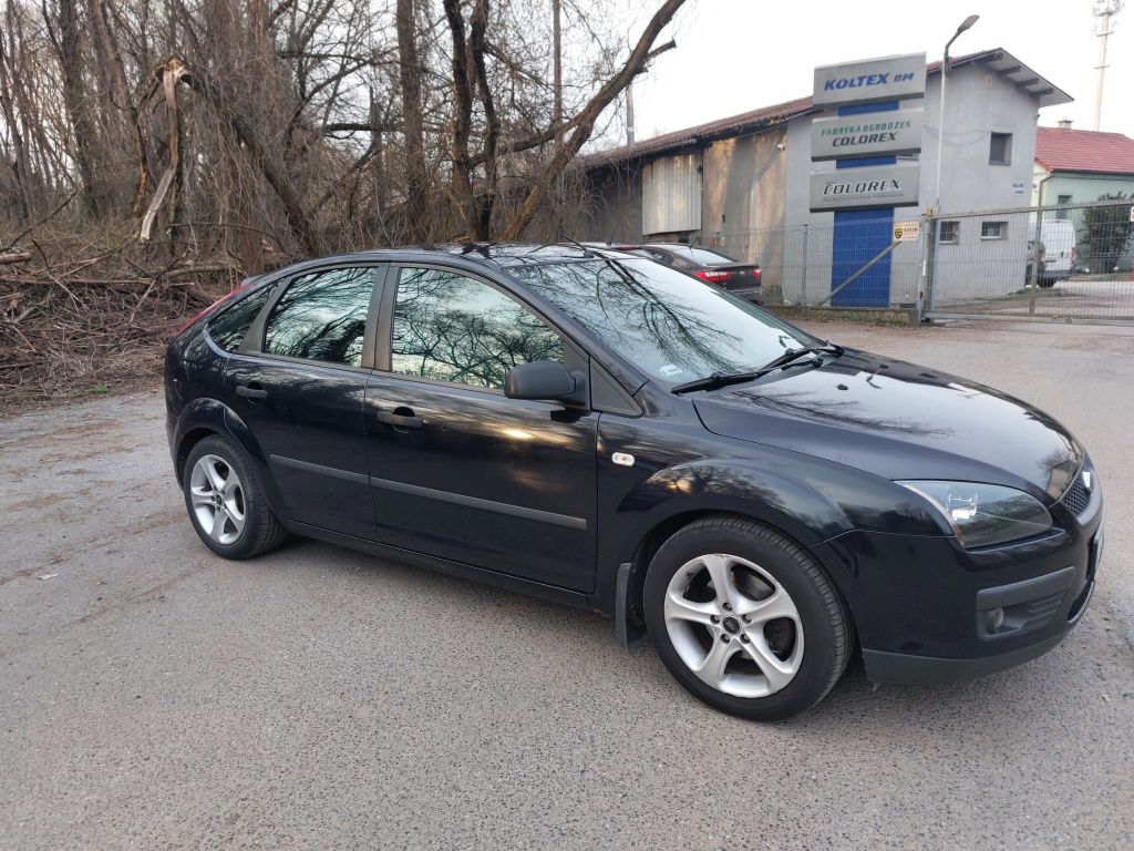 Ford Focus 2005, hatchback, 1.6 z lpg