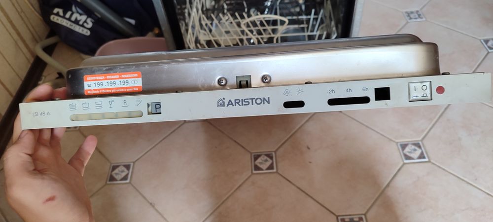 Посудомойка Hotpoint ariston посудомоечная машина LSI 48 A