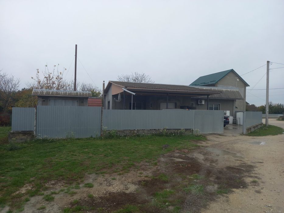 Продам будинок + приміщення для бізнесу