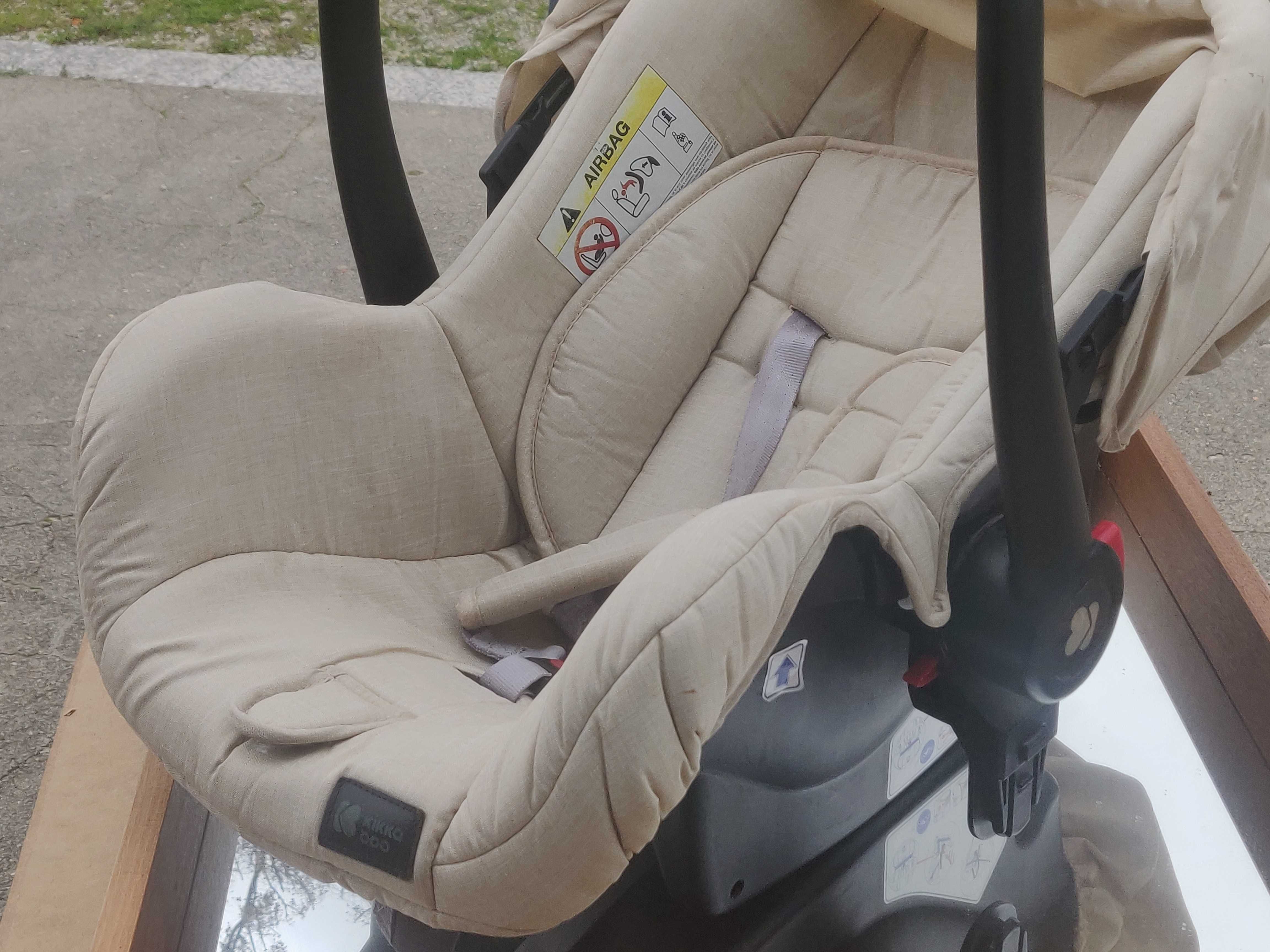 Cadeira de bebe creme