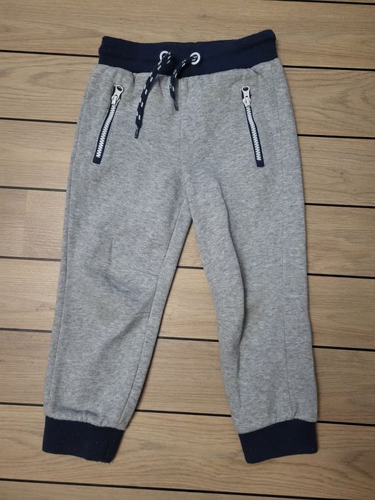 spodnie dresowe firmy Cool Club rozmiar 104 cm