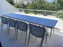 Mesa e cadeiras de jardim
