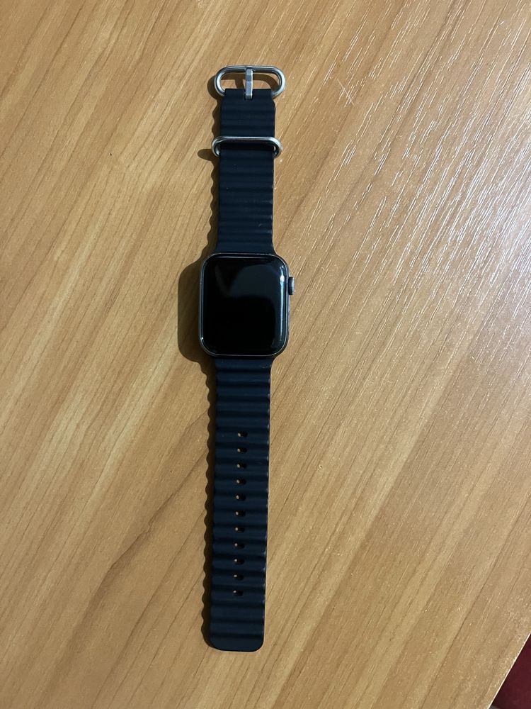 Apple Watch Series 4 44m