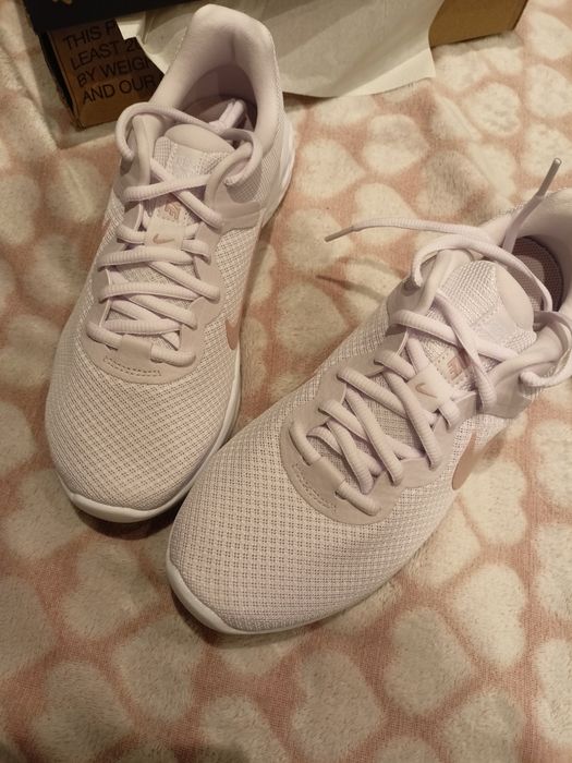 Zgrabne Nike Revolution 6NN Rozmiar 40/25,5 cm