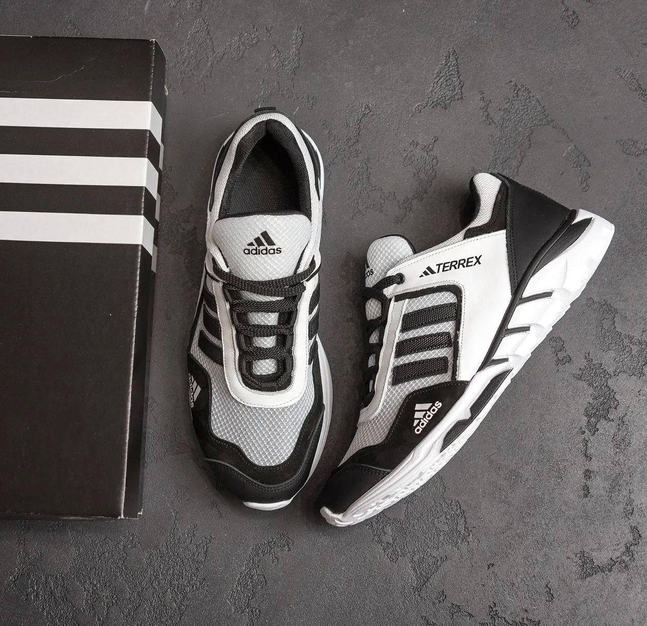 Летние кроссовки Adidas белые мужские адидас, сетка