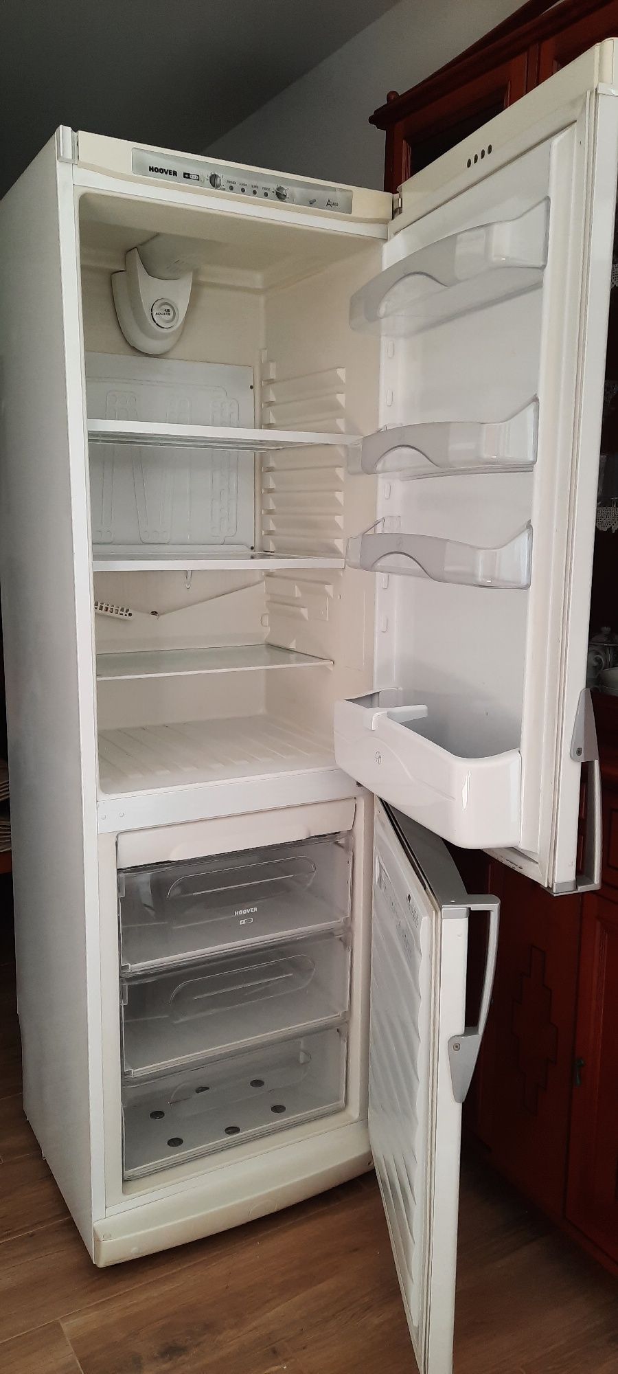 Vendo frigorífico usado com arca.