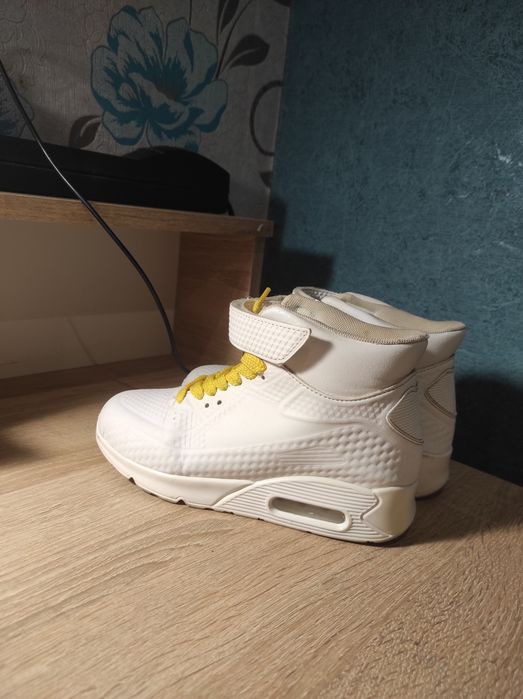 Кросівки - ботинки для дівчинки