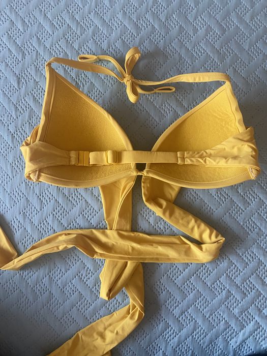 Biquini amarelo calzedonia
