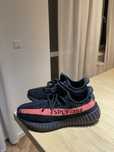 adidas Yeezy boost 350 v2 core black red 42 onyx zebra carbon