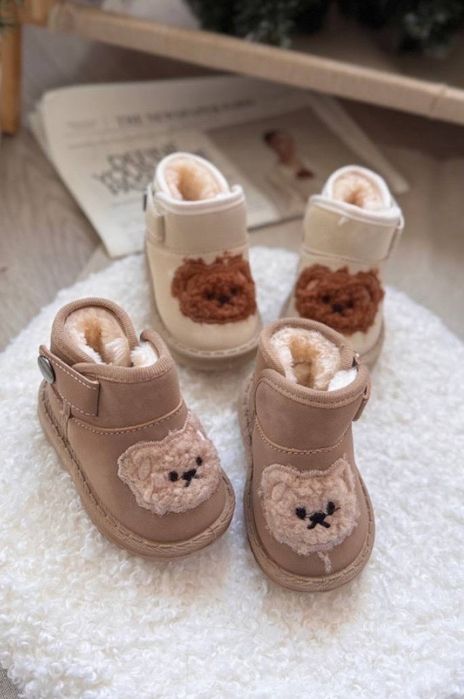 Дитяче зимове взуття (черевички, уггі)