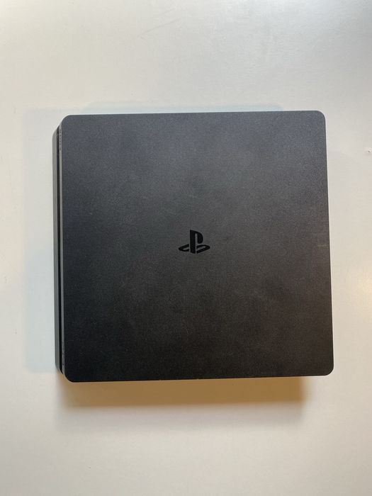 Konsola PS4 stan idealny