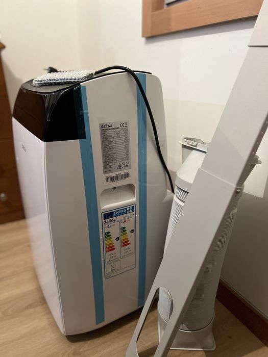 Ar condicionado Portartil DAITSU APD-12FCX c/ bomba de calor e Wi-fi