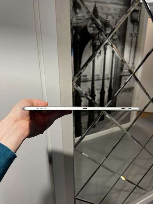 iPad Pro 12.9 32gb Silver Wifi  планшет з гарантією АКБ 92