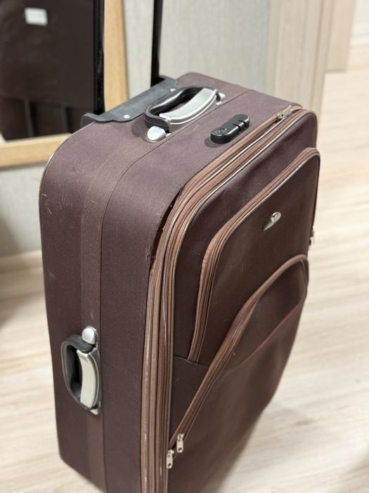 Велика валіза для подорожей, недорого