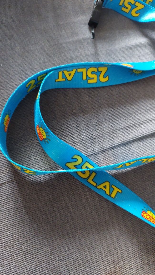 Kolekcja 38 smyczy do kluczy zawieszek