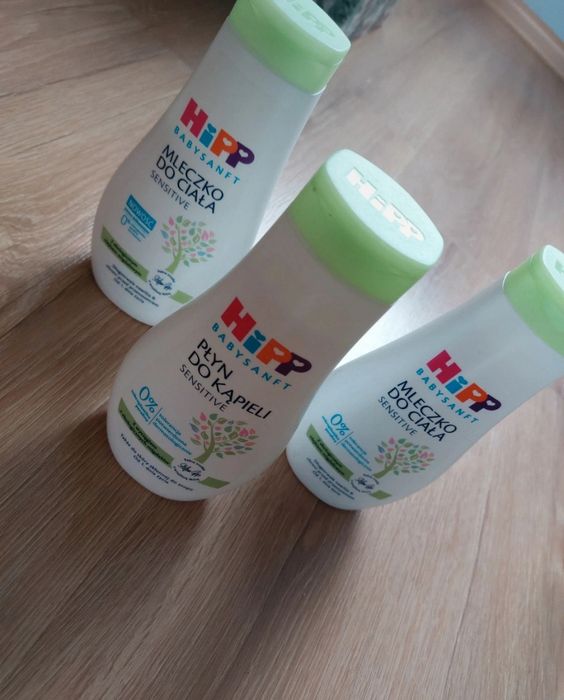 Zestaw kosmetyków dla dzieci hipp płyn do kąpieli mleczko do ciała