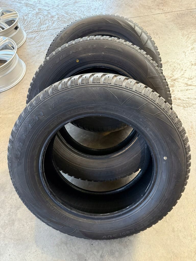 Opony Falken eurowinter hs01 suv 225/65/17