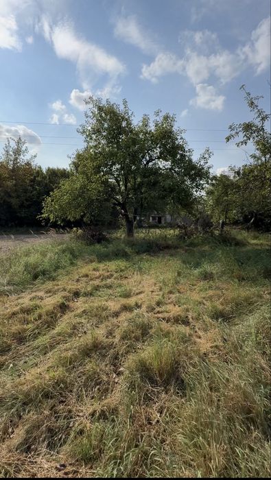 Dzialka zabudowana 1600m