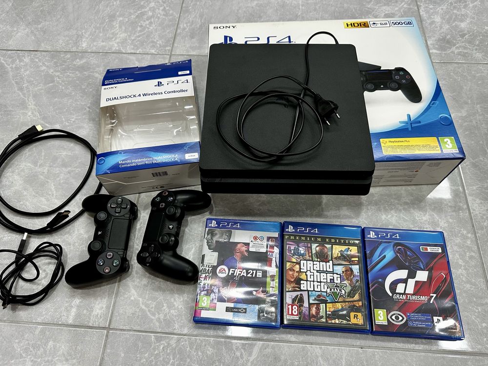 Playstation 4 - 2 comandos