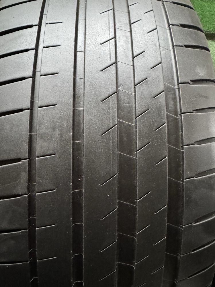 235/45/18 Michelin - літні шини з Німеччини