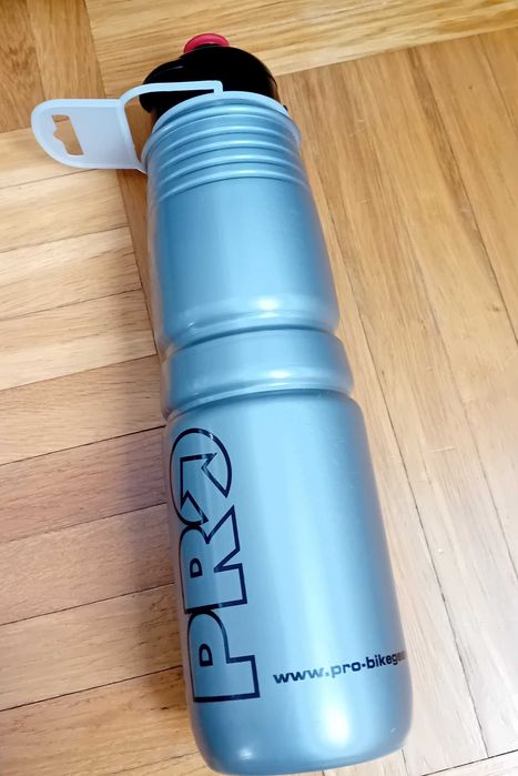 Bidon rowerowy włoskiej firmy ELITE model PRO , poj.850ml /nowy/