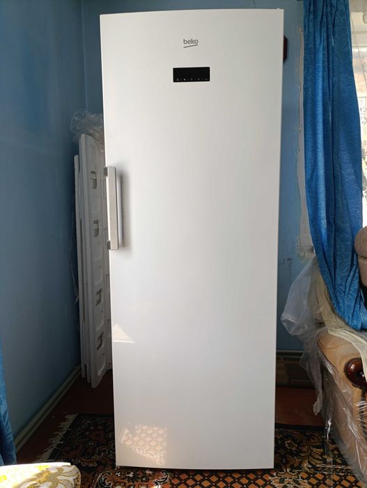 Продам морозильну камеру