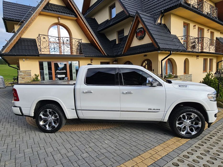 RAM 1500 ŚLICZNY RAM 5,7 Hemi Limited Full OPCJA I Właściciel PANORAMA LPG