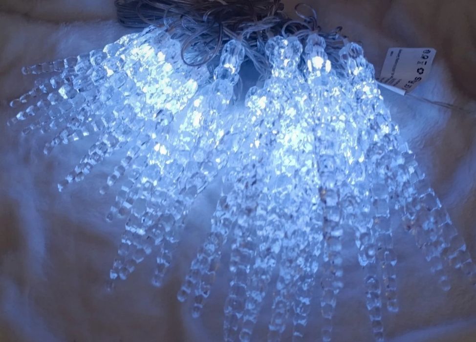 Łańcuch świetlny LED Sople lodu 40 lampek 10 m Zimna biel (6000 K)
