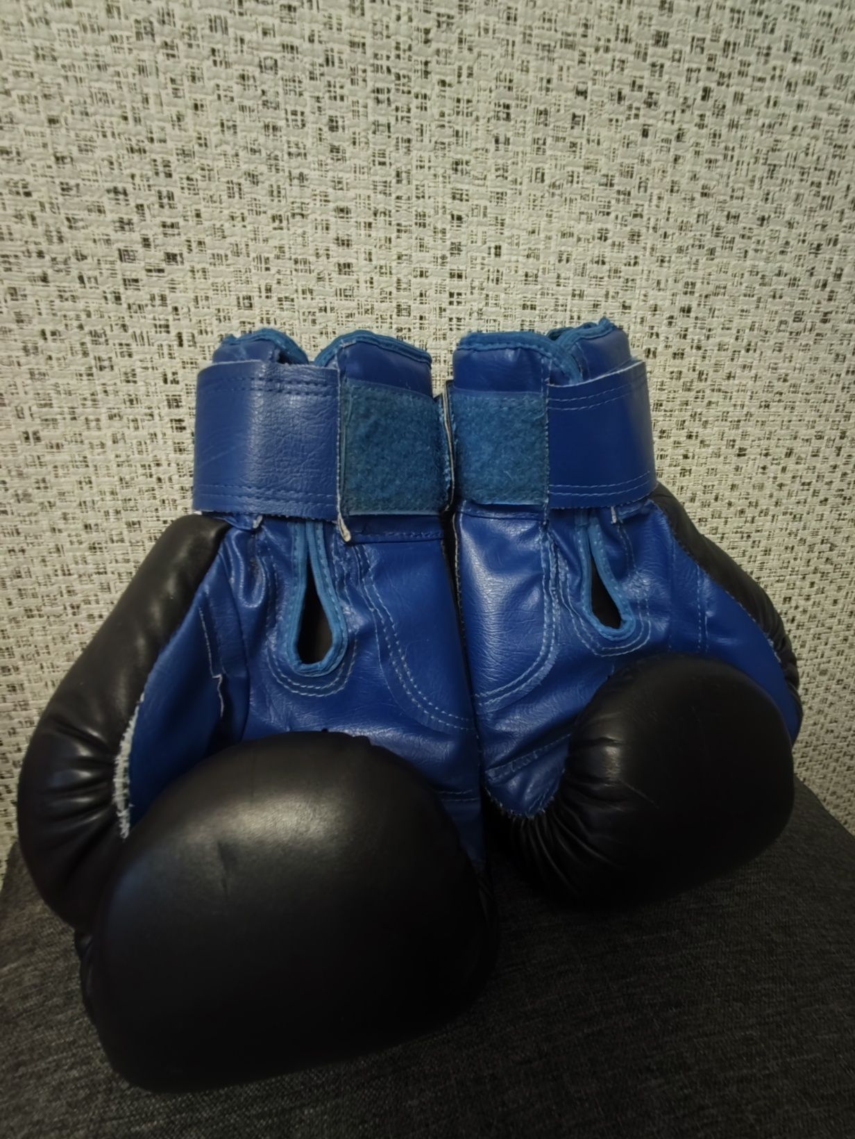 Боксерські перчатки 12 унцій