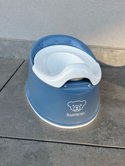 Nocnik Baby Bjorn niebieski