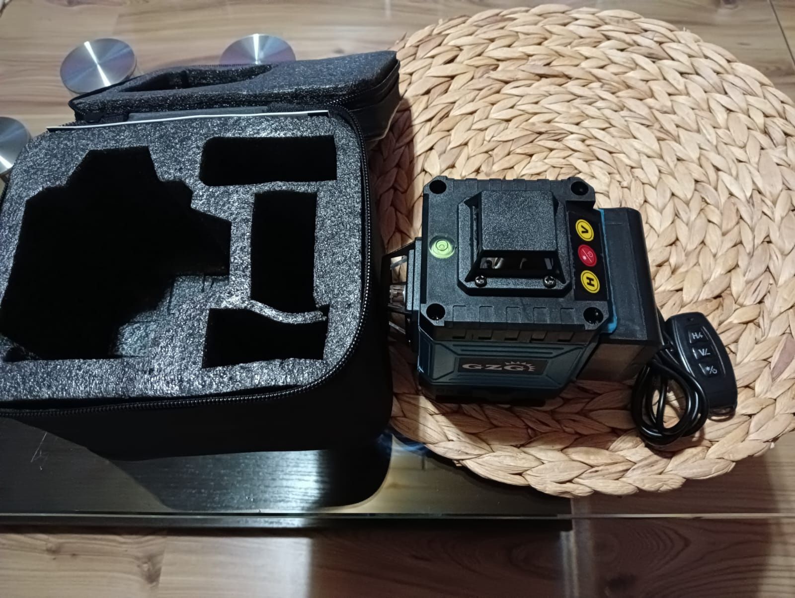 Laser krzyżowy 4x360' z pilotem Nowy