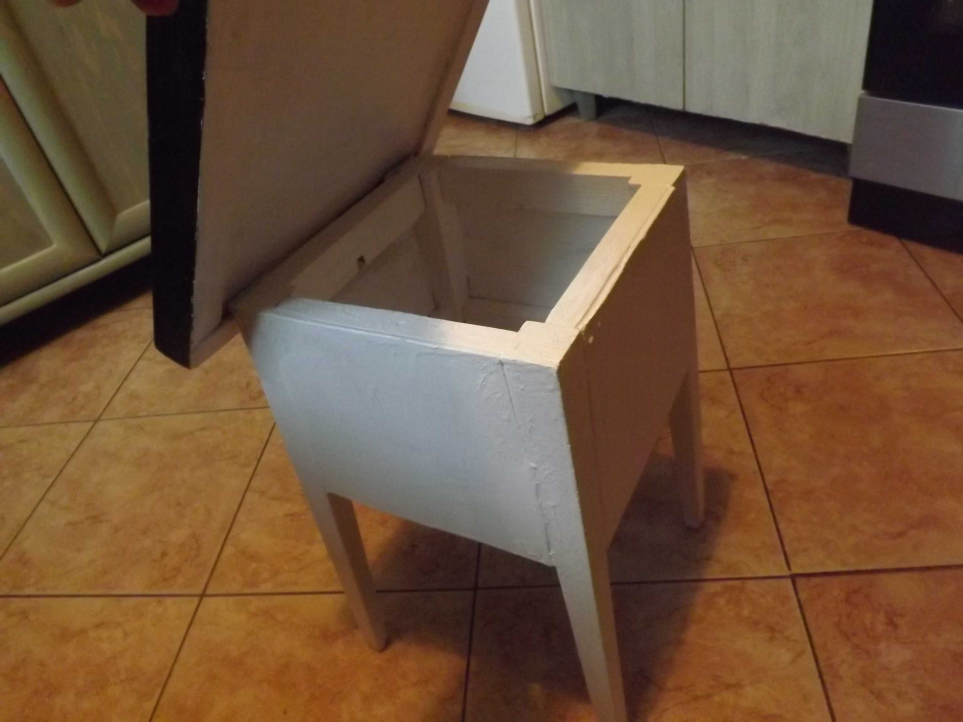 Taboret ,stolik PRL