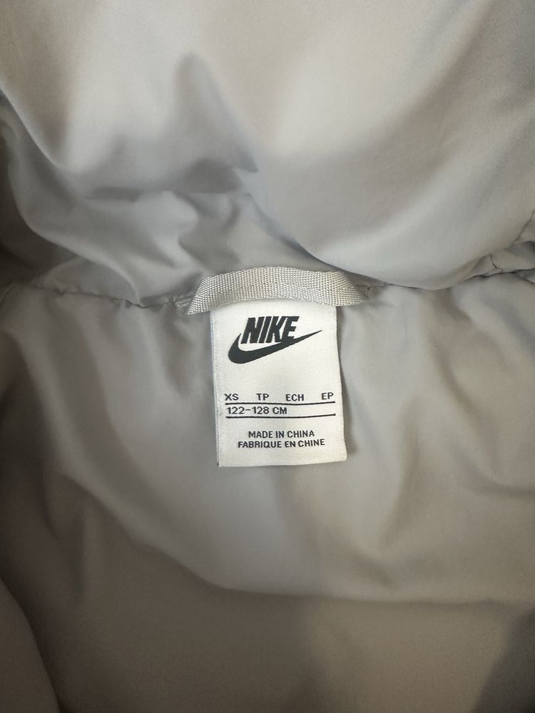 Пуховик Nike