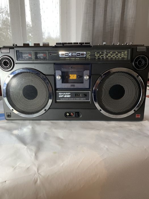 Kultowy radiomagnetofon Sharp GF-9191