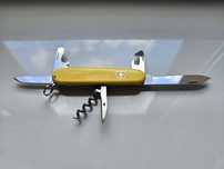 Scyzoryk Victorinox Spartan yellow