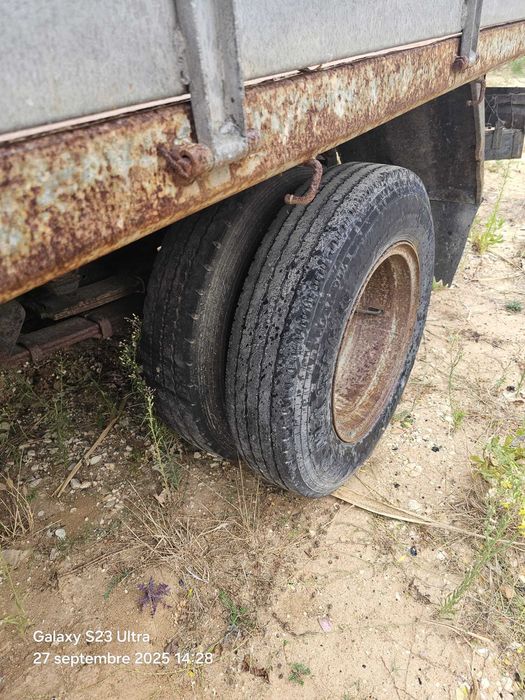 Toyota Dyna de 1980 com 136000 kms de origem motor UB 30