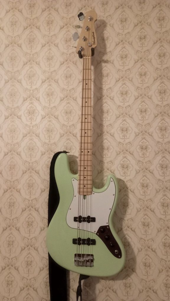 Woodstock jazz bass бас гитара