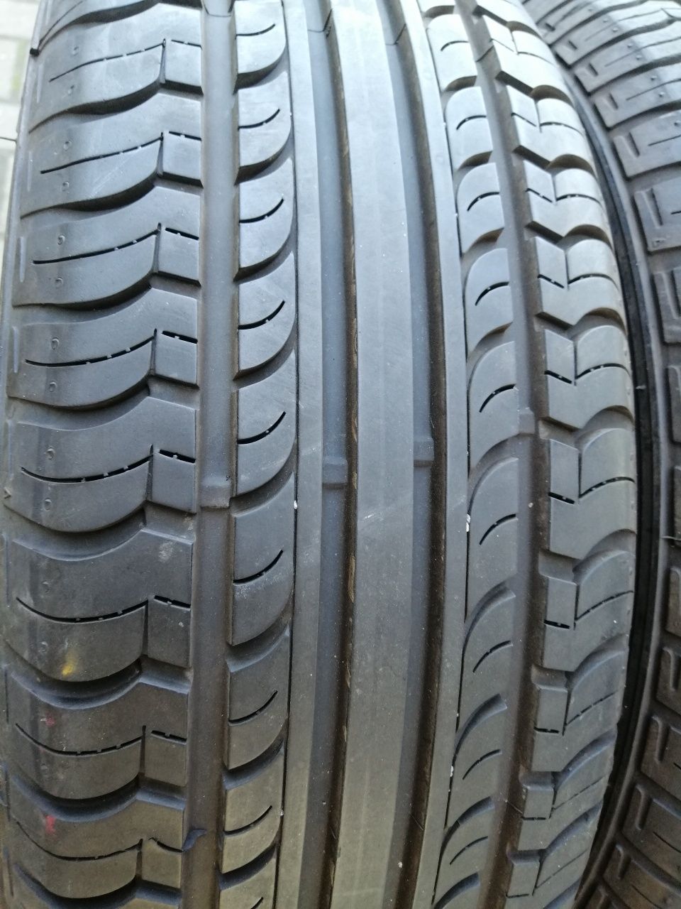 185/60R15 84H Hankook Optimo K415