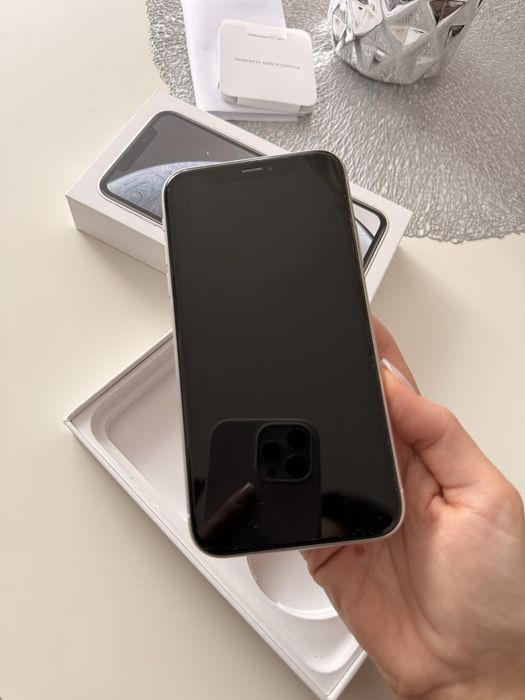 iPhone XR 64 GB stan idealny!